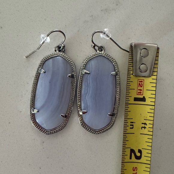 Kendra Scott Elle Silver Drop Earrings in Blue Lace Agate - Picture 4 of 5